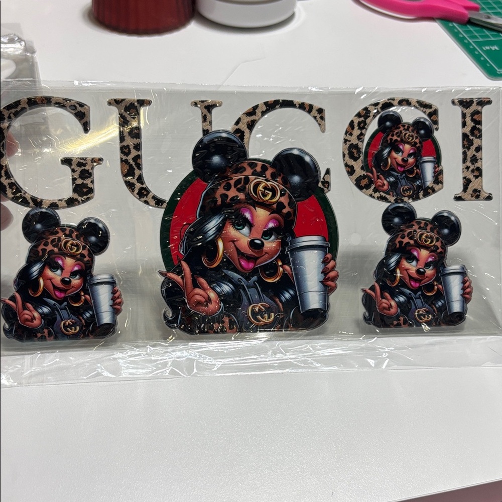 Gucci- Leopard Logo Sticker Set with Character